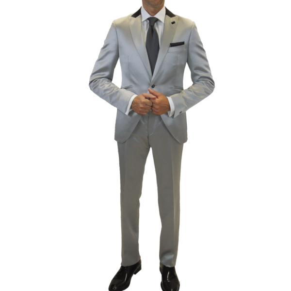 Conjunto de traje de novio en plata brillo